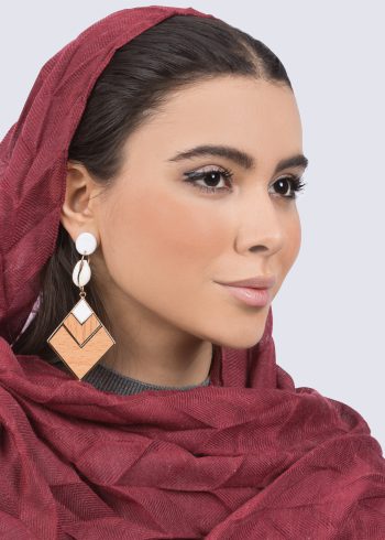 گوشواره صدف و چوب